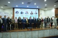 رئيس جامعة بنها ونقيب مهندسي مصر يكرمان الفائزين بمشروعات التخرج بكلية الهندسة بشبرا